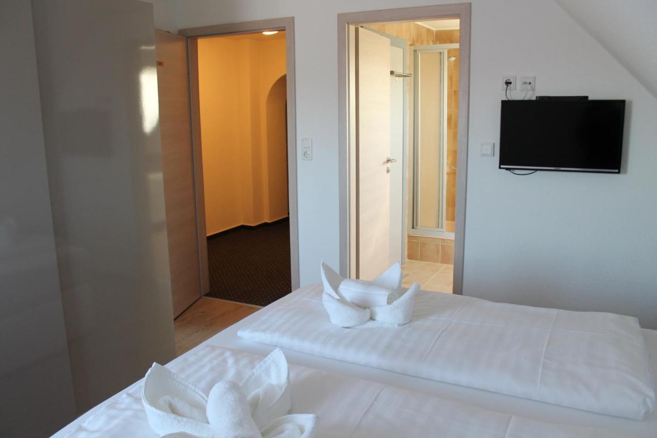 Gastehaus Hubertushof - 24H Check-In Ξενοδοχείο Hausen  Εξωτερικό φωτογραφία