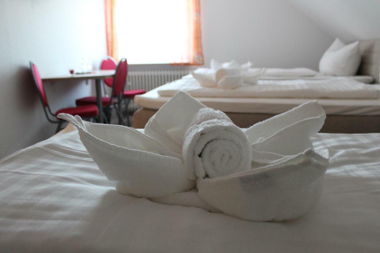 Gastehaus Hubertushof - 24H Check-In Ξενοδοχείο Hausen  Εξωτερικό φωτογραφία
